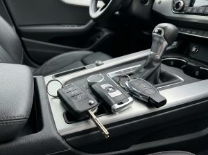 Làm Chìa Khóa Remote, Smartkey Xe Ô Tô Toyota, Hyundai, Kia Tại Nha Trang
